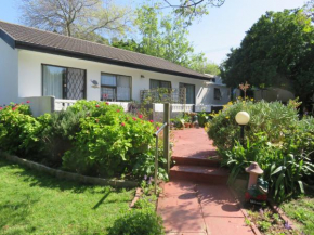 Гостиница 40 Winks Accommodation  Сомерсет Вест